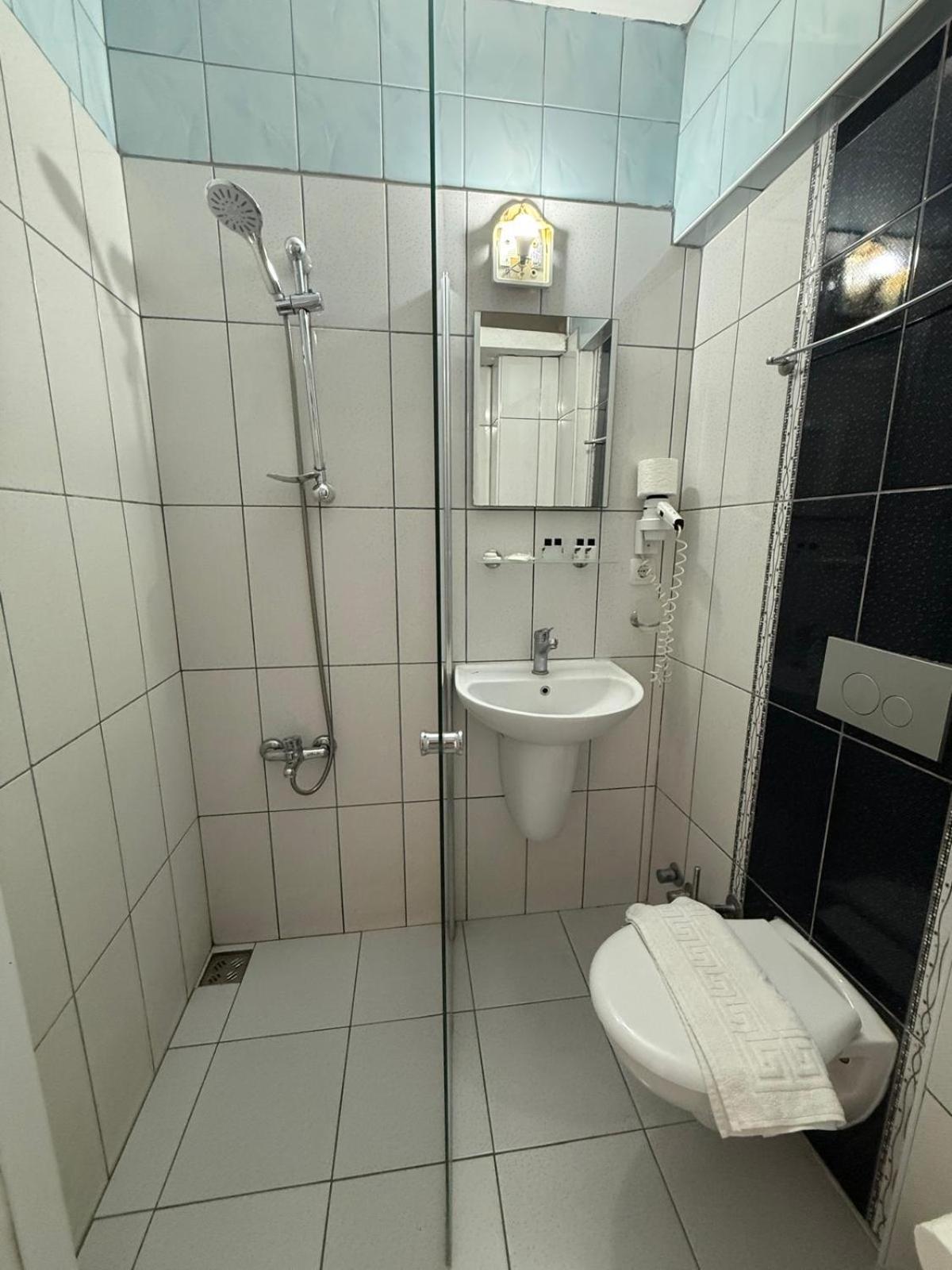 Er-oez Otel 3*