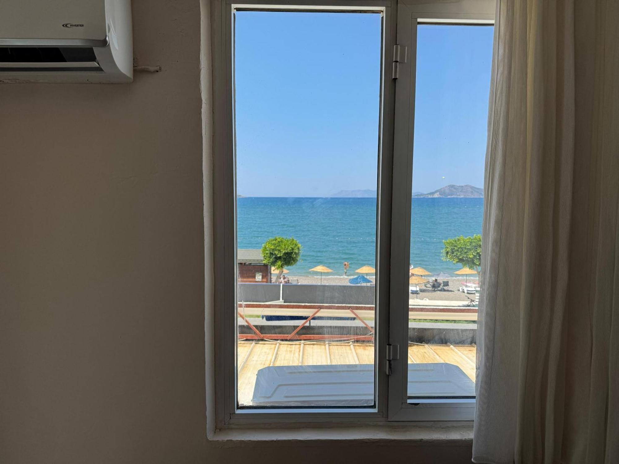 Er-oez Hotel 3*